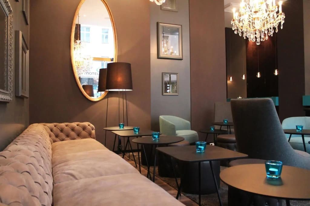 Motel One Prague-Florentinum - photo 12