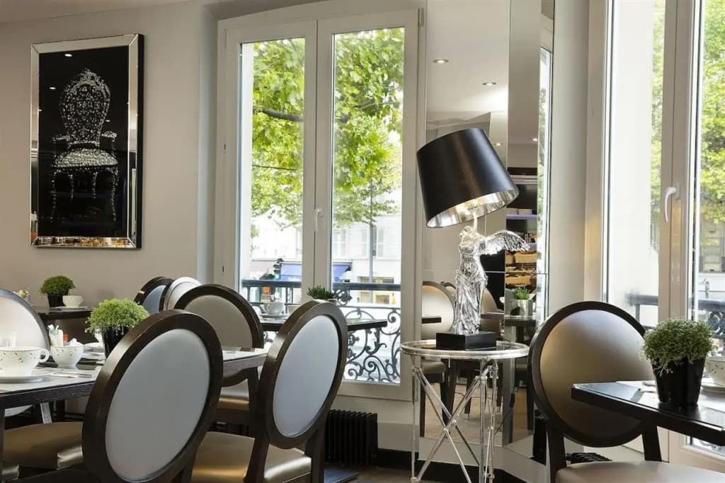 Hotel Plaza Elysées - photo 18