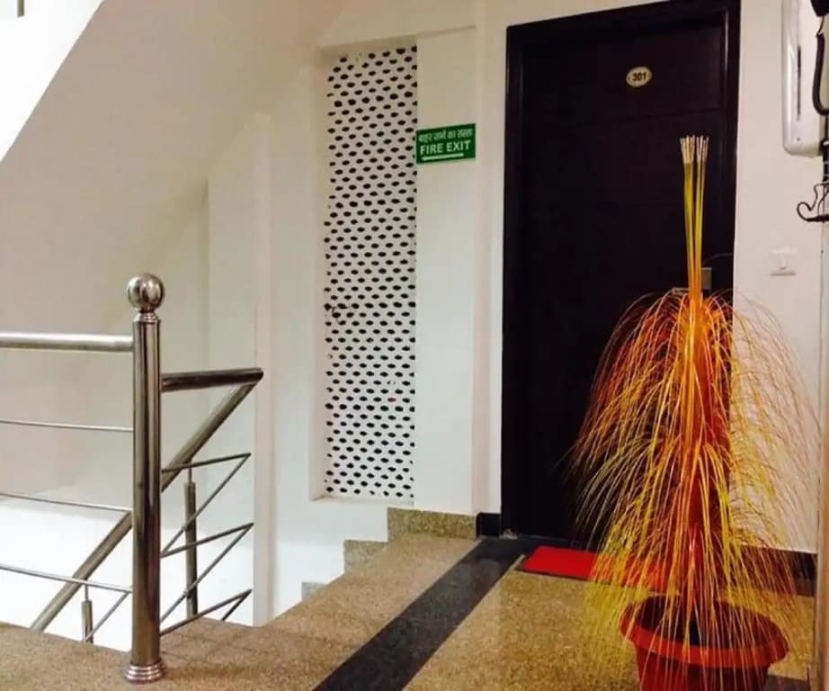 Hotel Metro Plaza - New Delhi Railway Station - photo 9