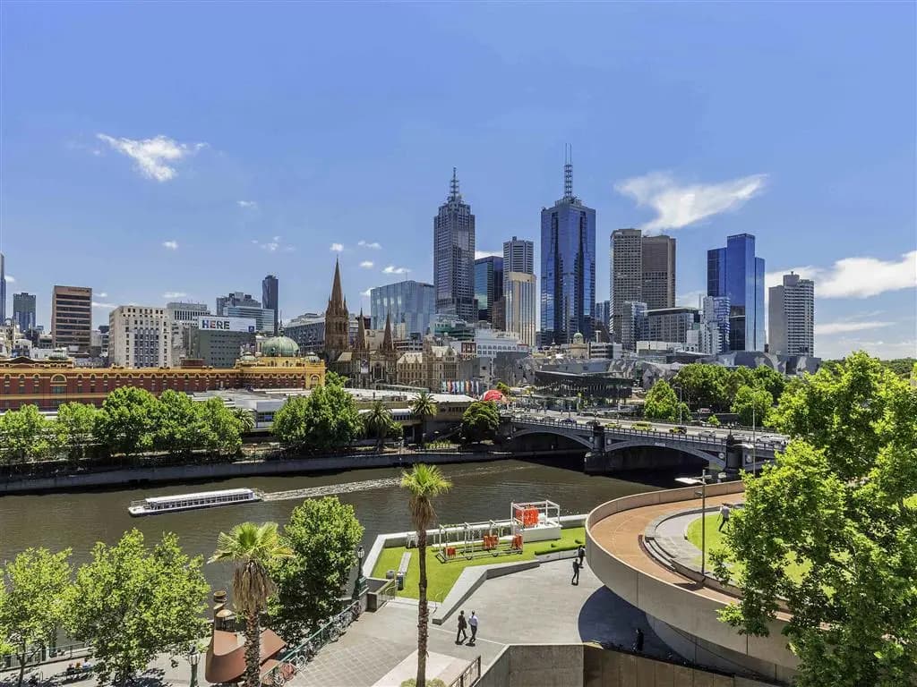 Quay West Suites Melbourne - photo 26