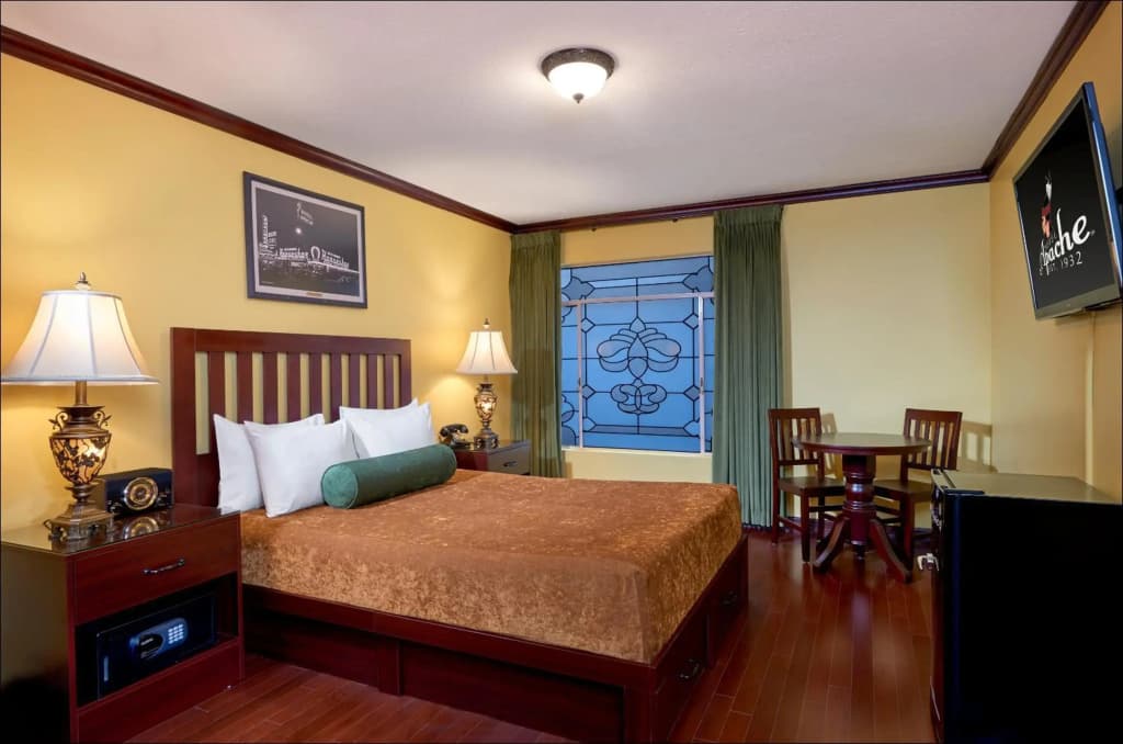 Hotel Apache - photo 15