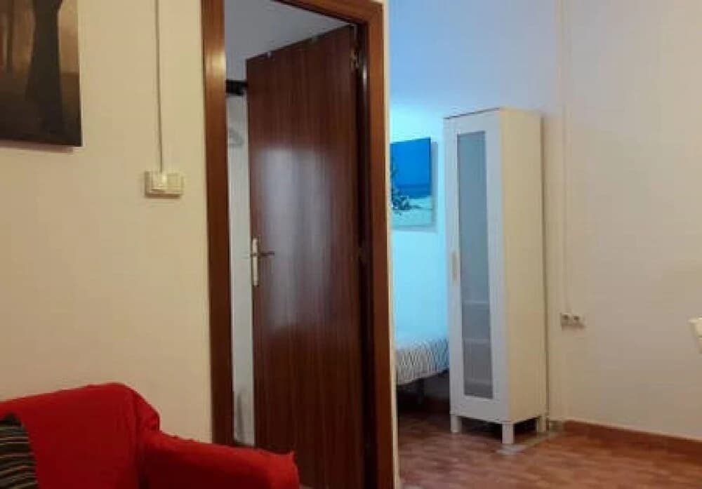 Born Rustic Style Apt - 4 Bedrooms - photo 2