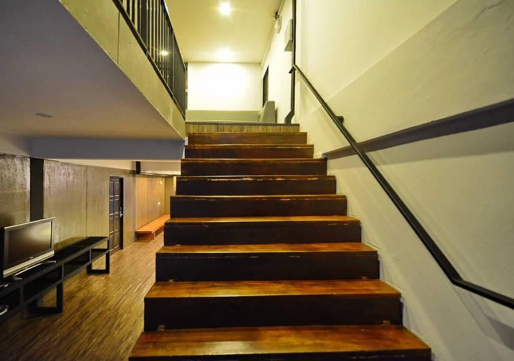 STrips the Poshtel - Hostel - photo 12