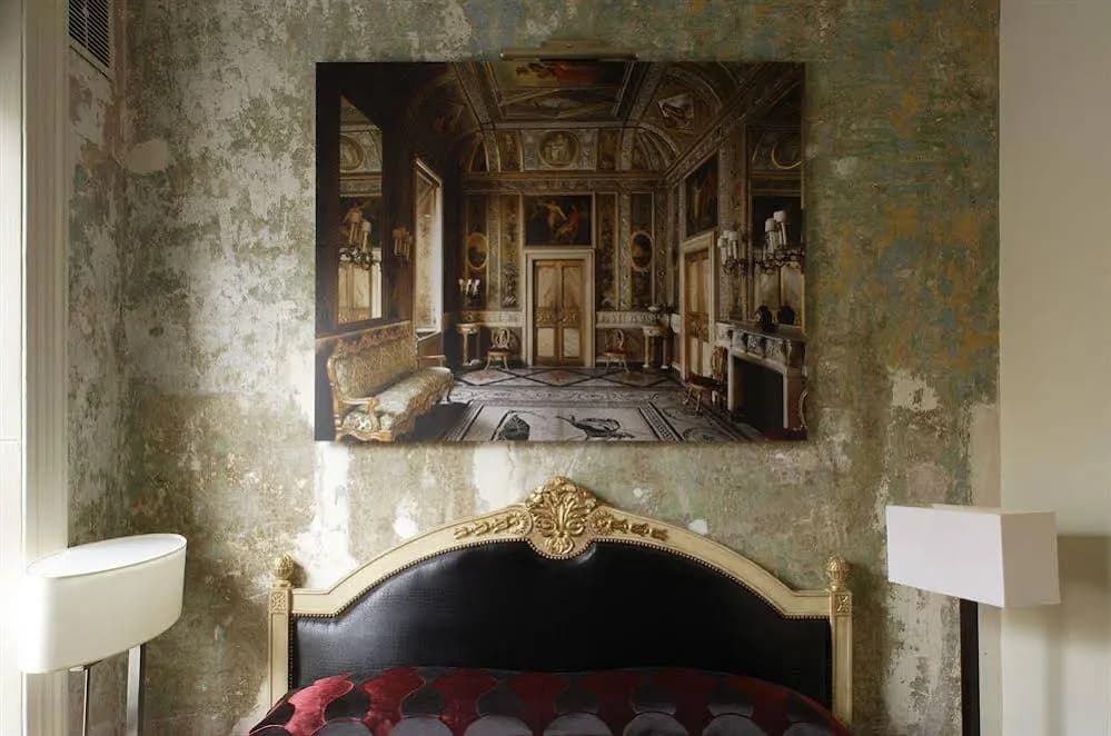 Rough Luxe Hotel - photo 3