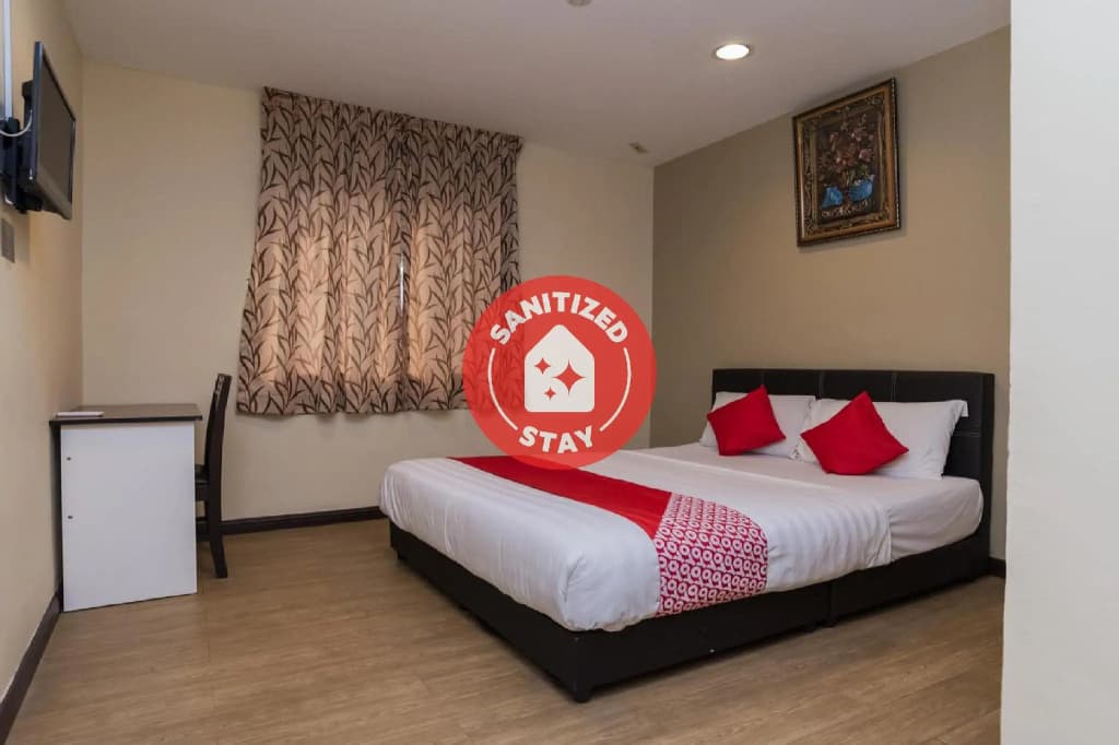 OYO 44026 98 Hotel - photo 2