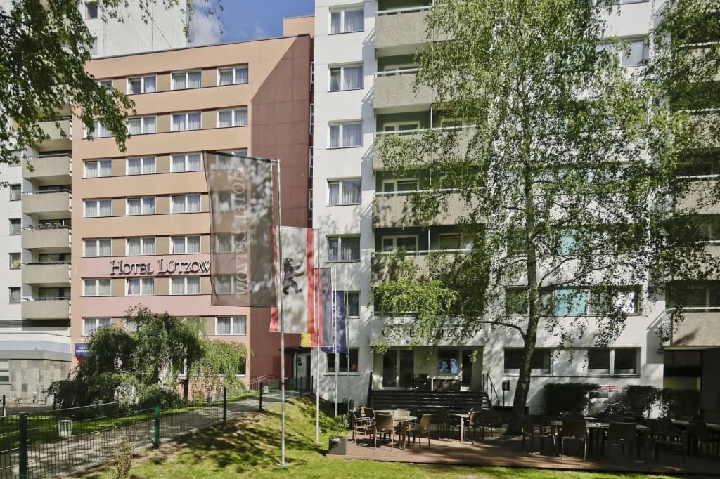 Hotel Lützow - photo 1