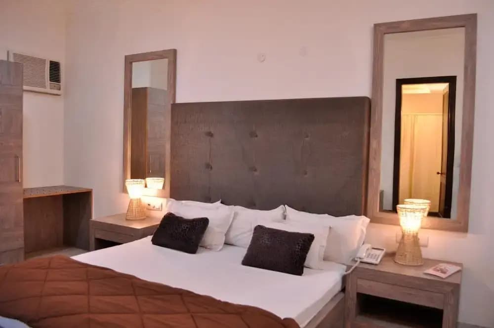 Hotel Solo Victoria - photo 13