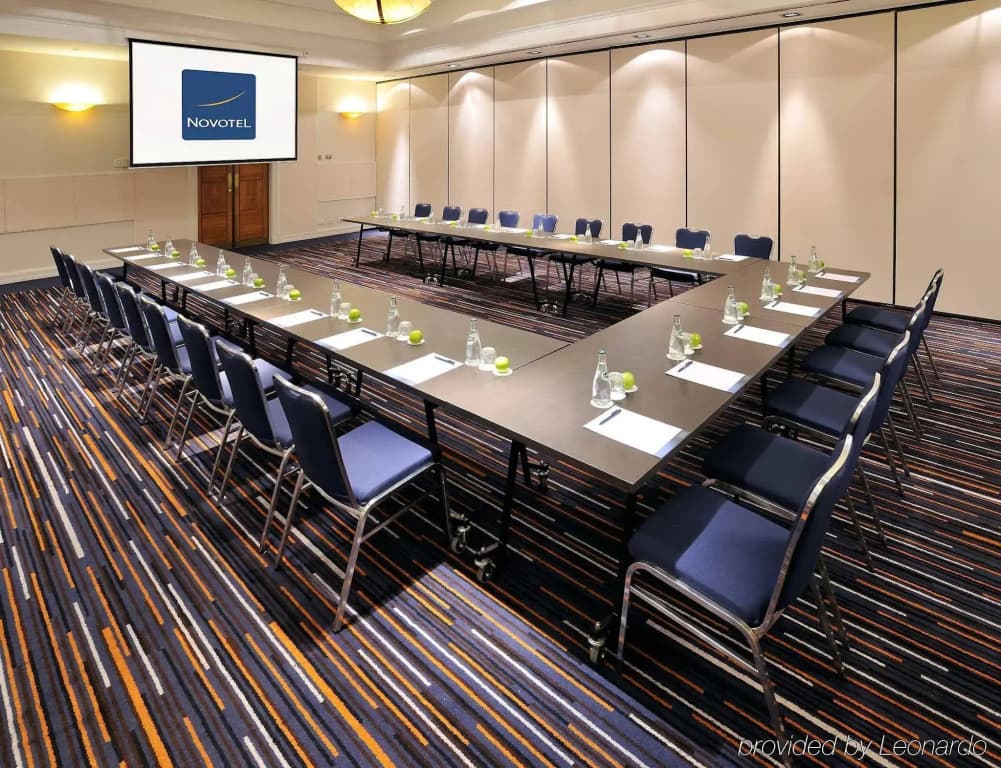 Novotel Melbourne Glen Waverley - photo 17