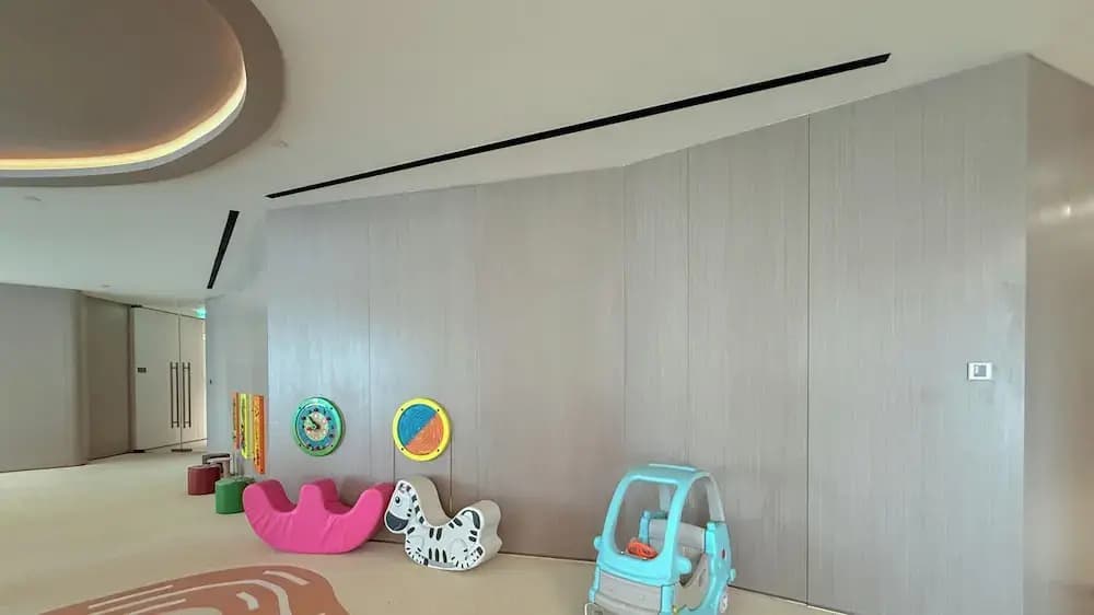 LUX  The Phantom Sky Pool Suite - photo 14