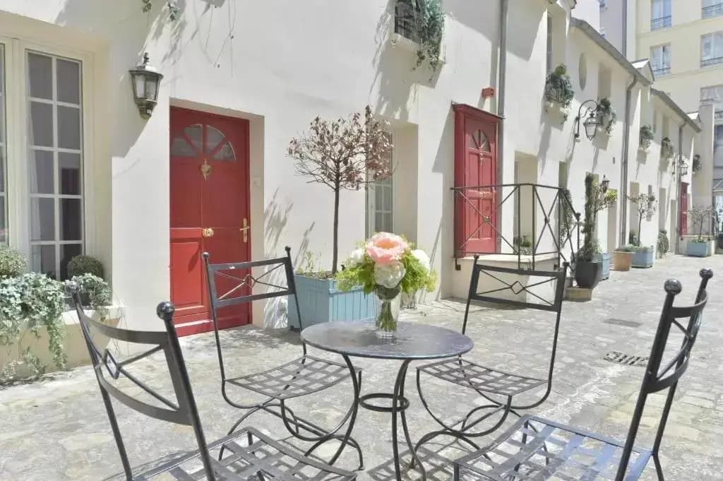 Hotel Unic Renoir Saint Germain - photo 15