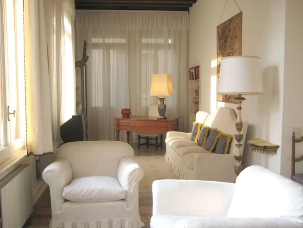 Palazzo Nani Bernardo - photo 2