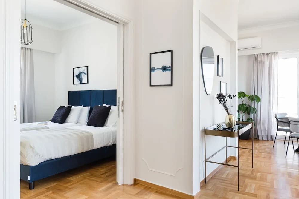 UPSTREET Elegant Luminous 3BD Apt-Kolonaki - photo 3