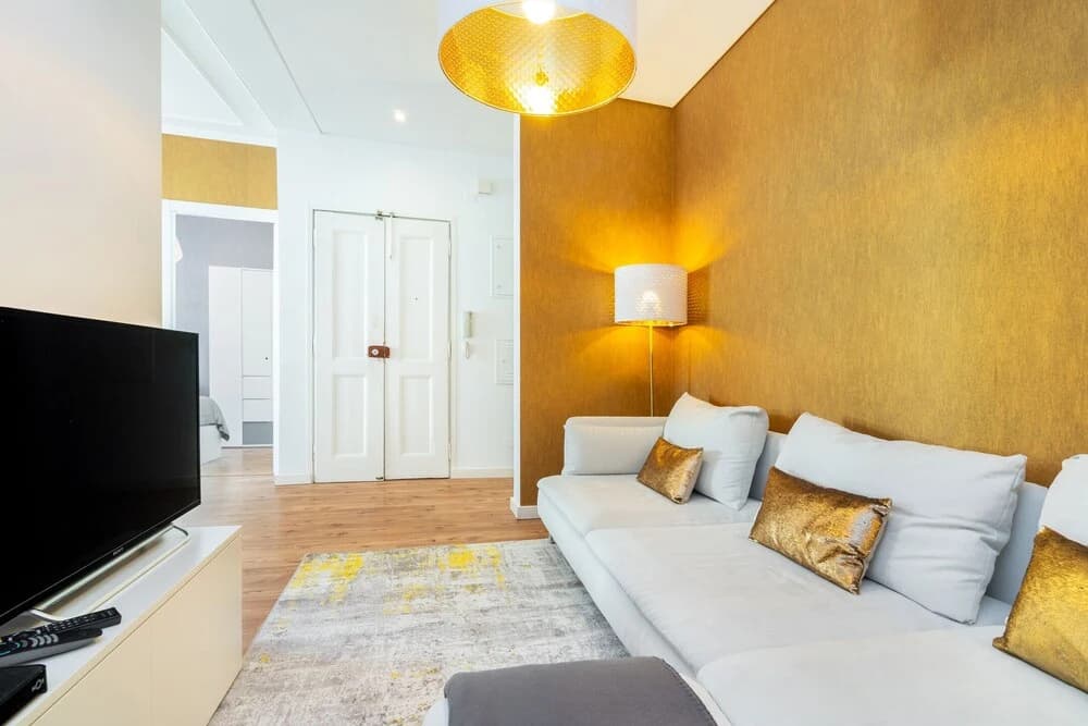 Golden Premium Apartment - photo 6