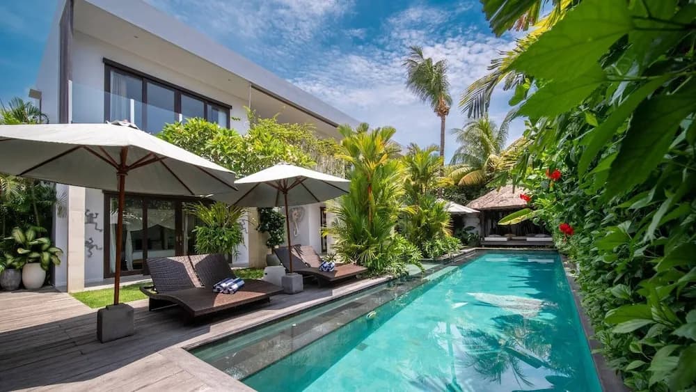 Chic Seminyak Retreat With Private Pool Haven - photo 12