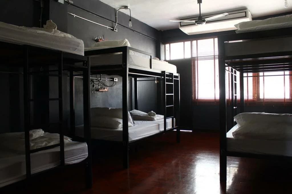 Human Sleep Hostel - photo 9