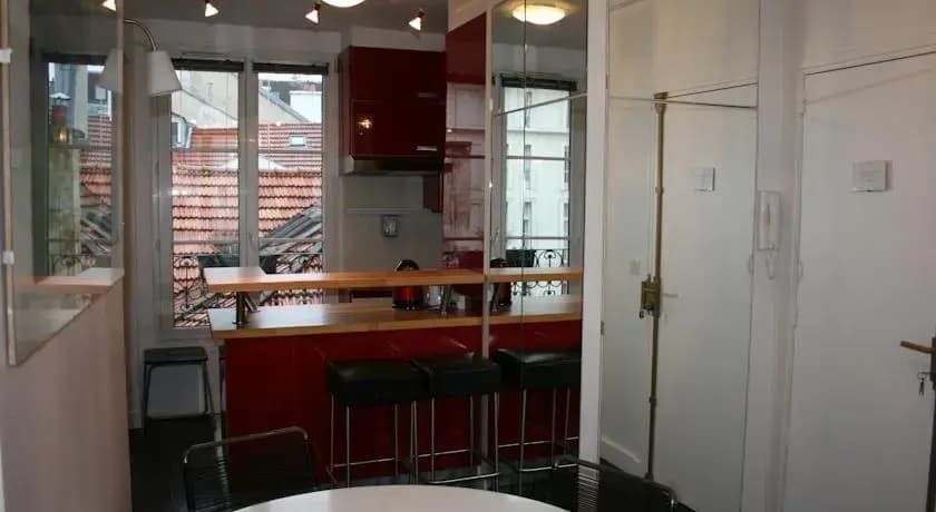 Sevigne apartment - photo 3