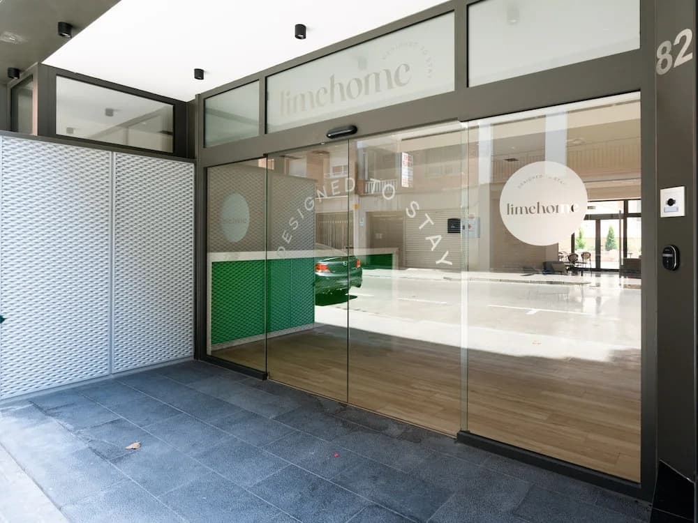 Limehome Barcelona Carrer de Besalú 82 - photo 28