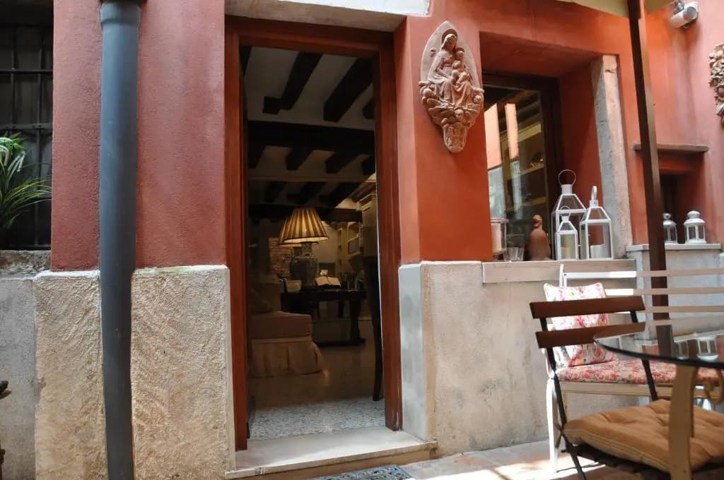 Henry's Heaven Apartment - photo 8
