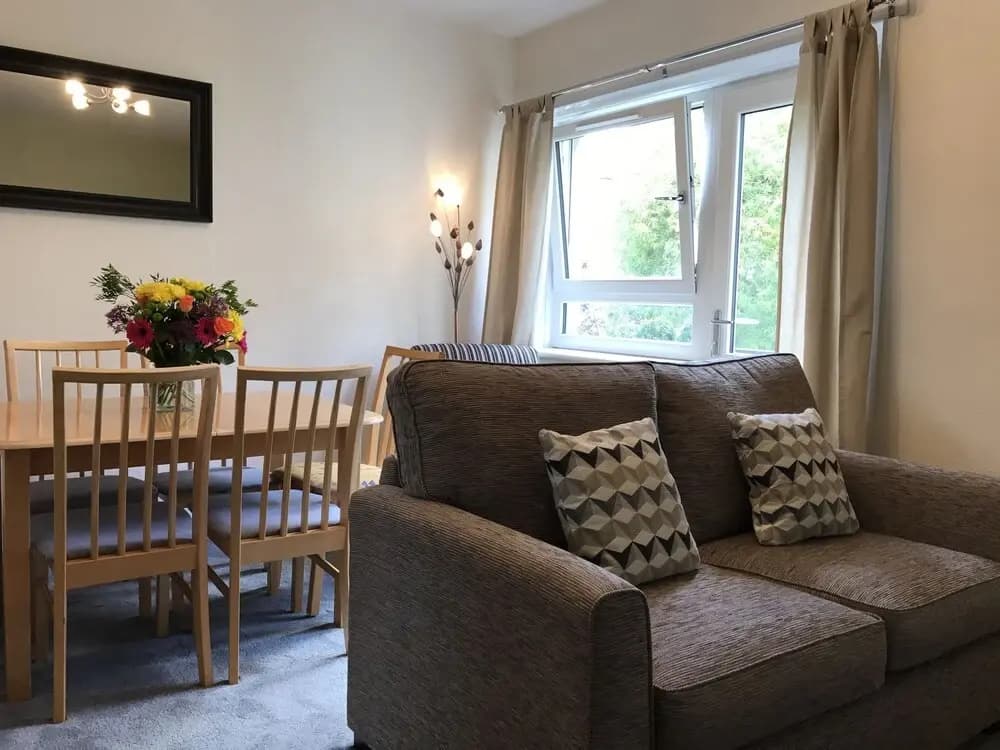 2 Chessels Court, Flat 3 - photo 4