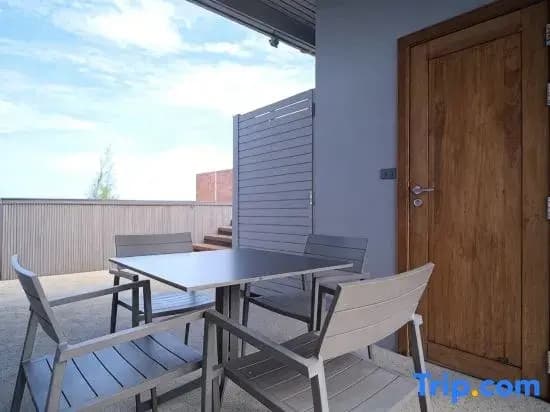 Sandbox Beachfront Villa 1 (3BR-Max14 guests) - photo 2