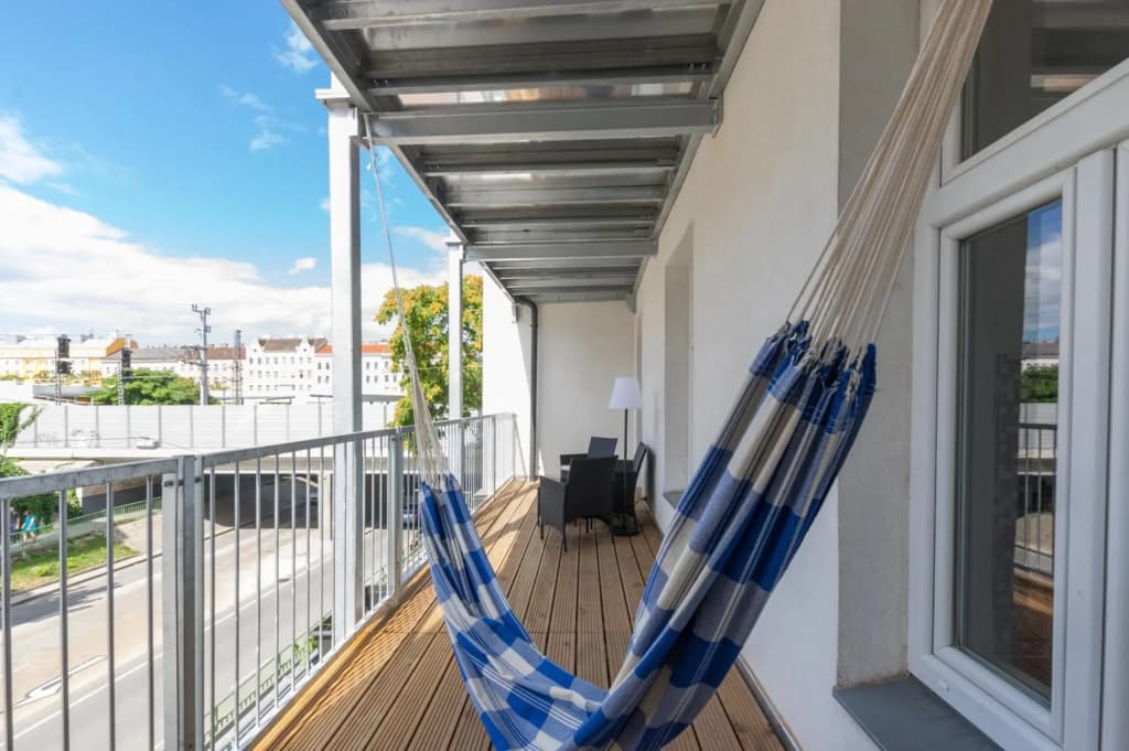 Spacious Apartment in Center with Terrace - photo 7