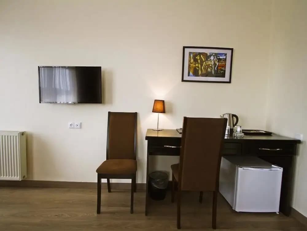 Hotel Lux - photo 3