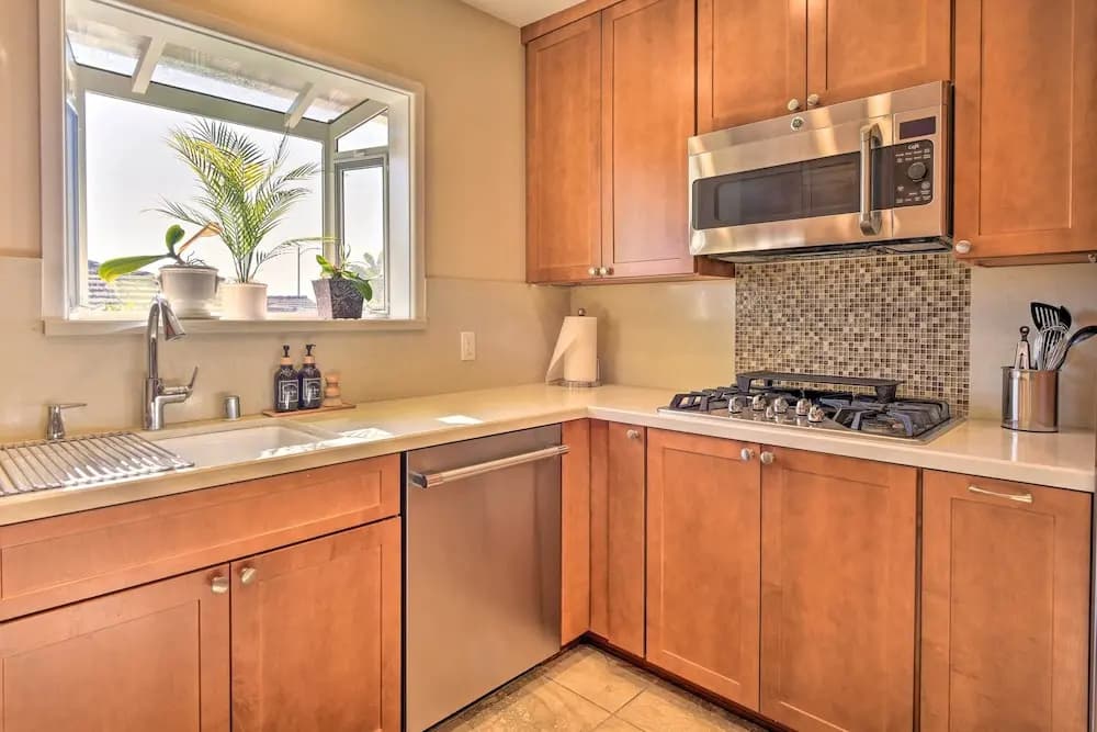 Los Angeles Suite ~ 12 Mi From Downtown! - photo 19