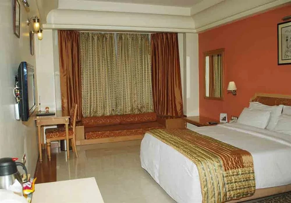 Dee Marks Hotel and Resorts - photo 2