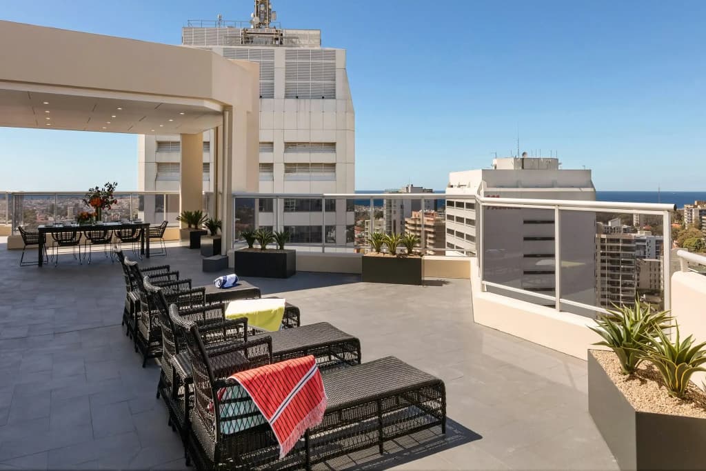 Meriton Suites Bondi Junction - photo 36