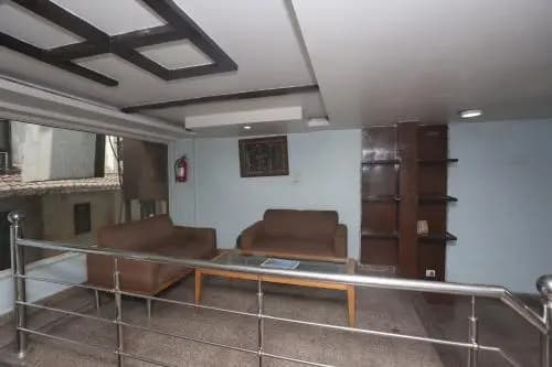 HOTEL GREEN PALACE Delhi Airport - photo 10