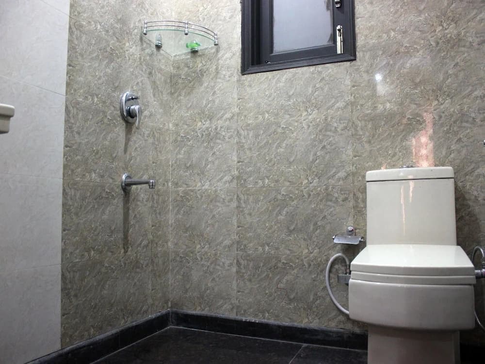 Hotel Lotus BB By OYO Rooms - photo 8