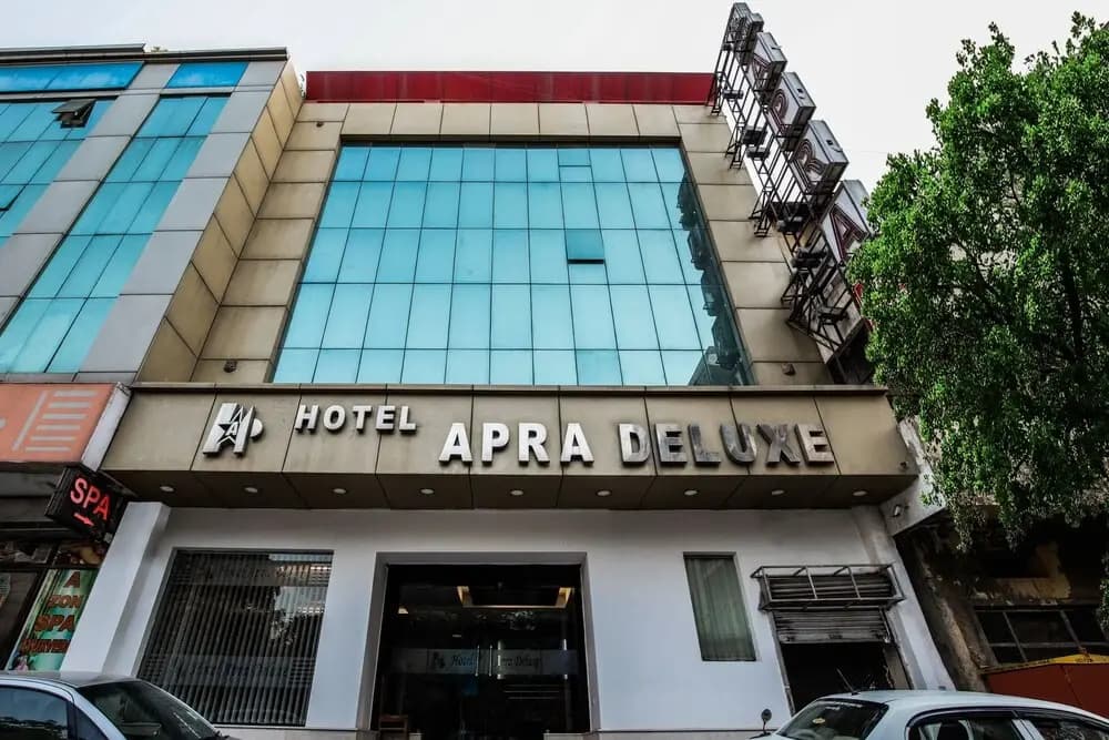 Oyo 43670 Hotel Apra Deluxe - photo 1