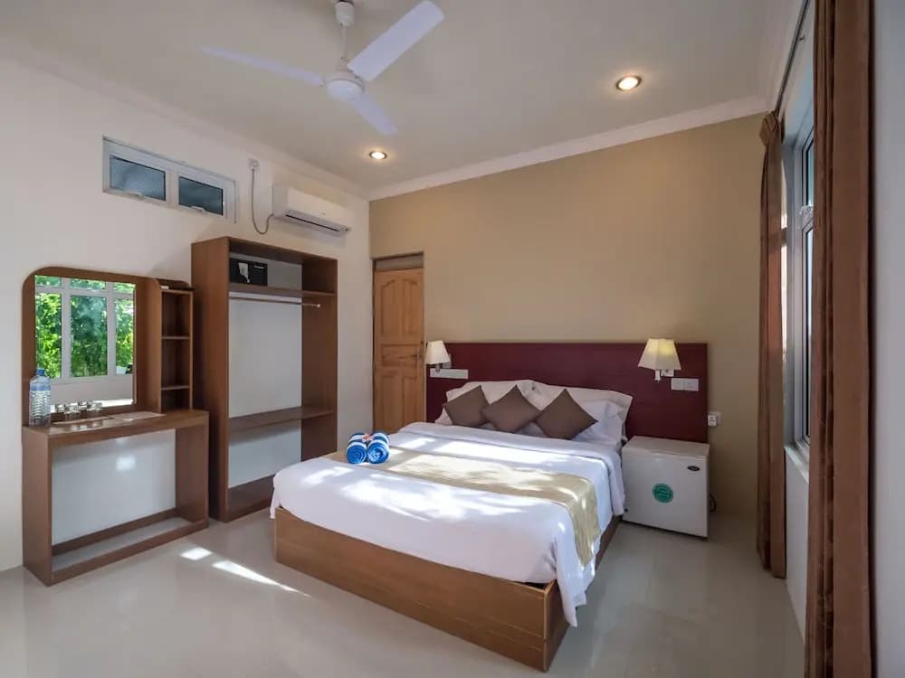 Mala Boutique Dhangethi - photo 3