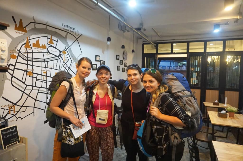 Feel Good Bangkok Hostel - photo 22