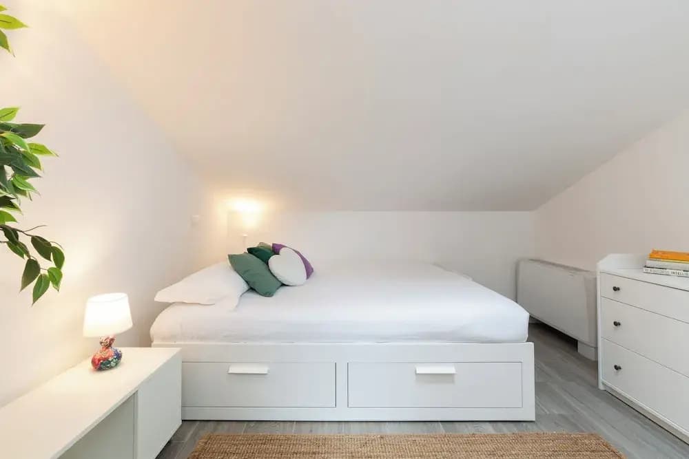 notaMi - Bright Attic M4 - 2 Bedrooms - photo 3