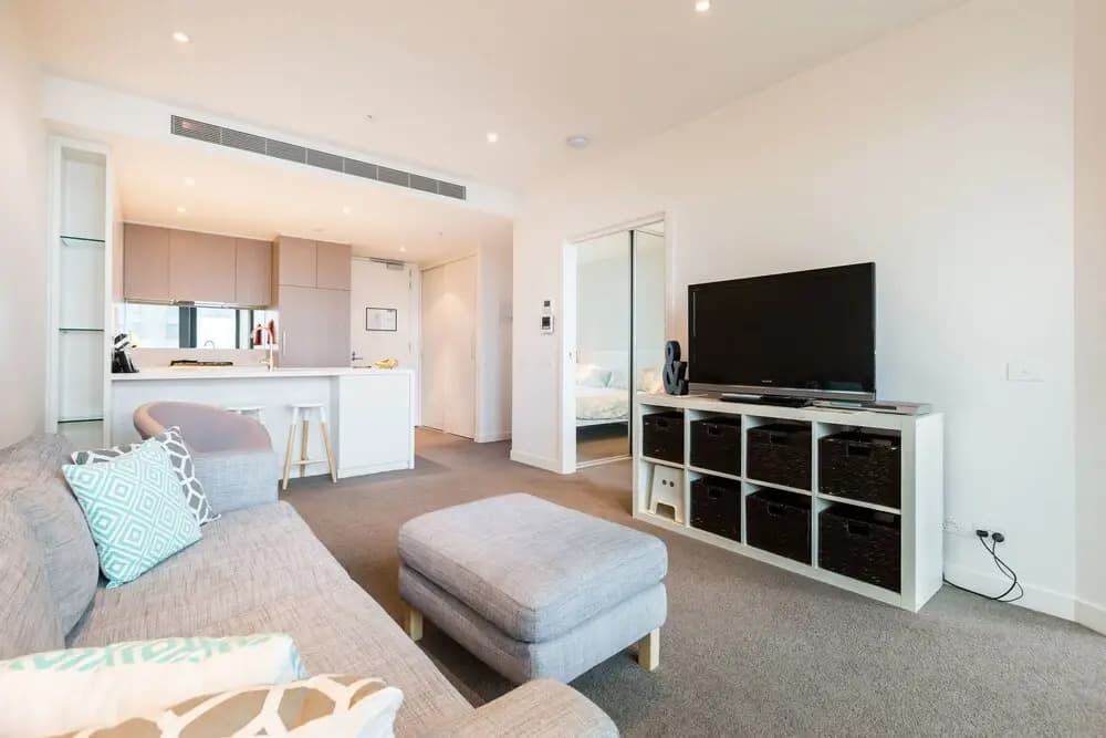 MILA, 1BDR Cremorne Apartment - photo 4