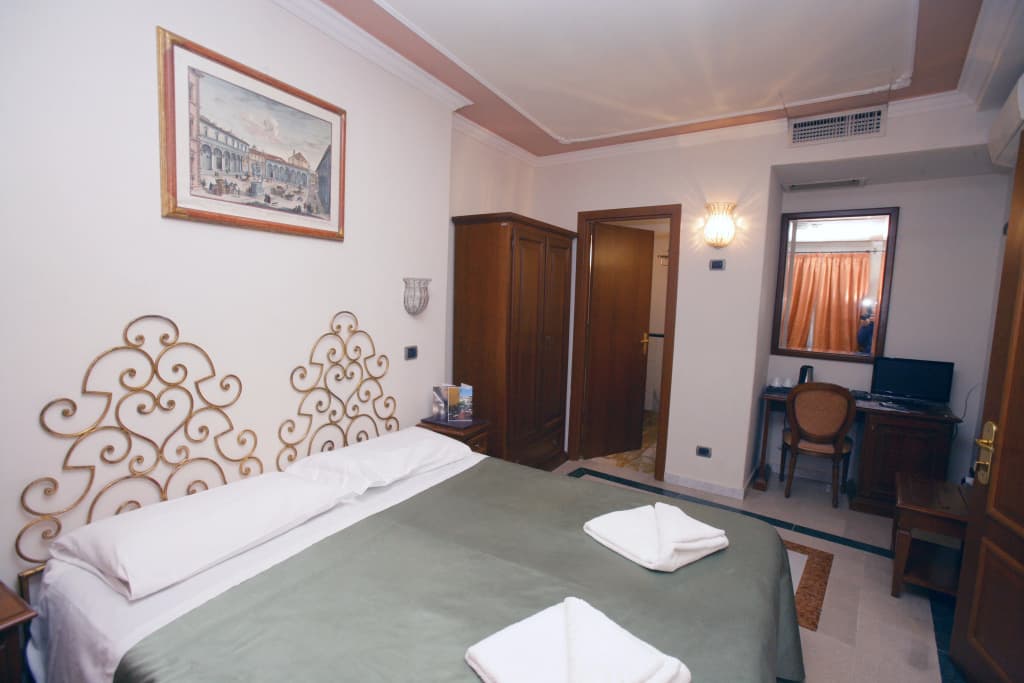 Hotel Domus Florentiae - photo 46