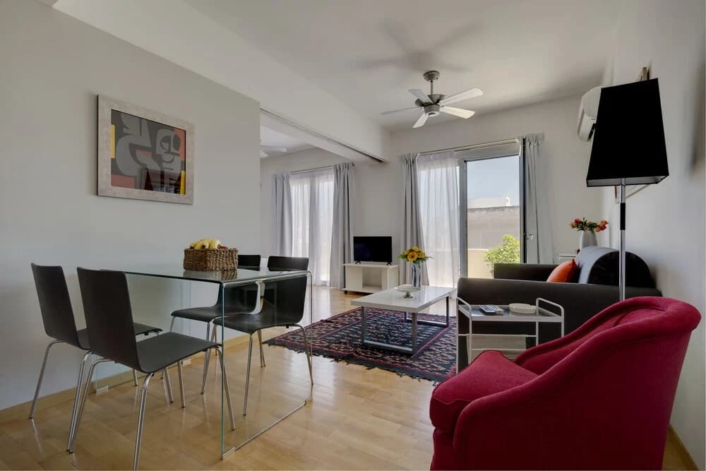 Loft apt w/ Acropolis View - photo 4