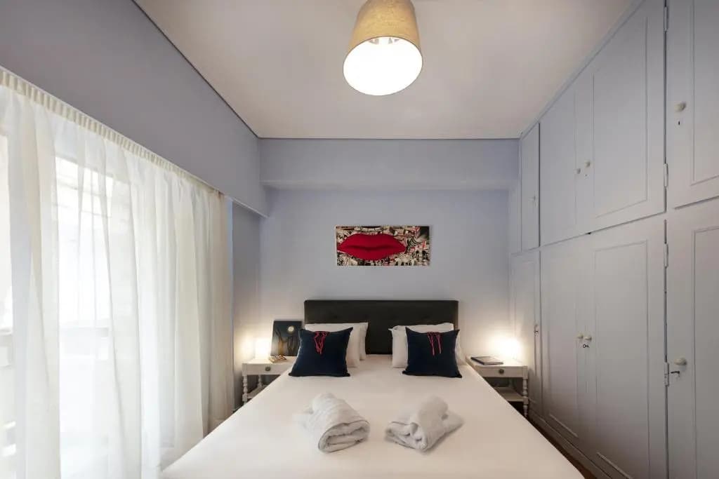 Spacious 3 Bedroom apt near Acropolis museum - photo 3