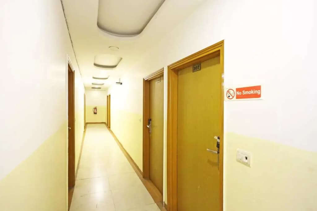 Hotel Milan by Foxi Group-Delhi Airport - photo 8