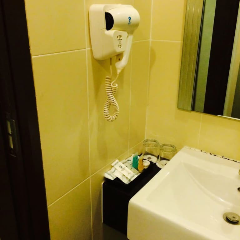 Grand Court Hotel - photo 9