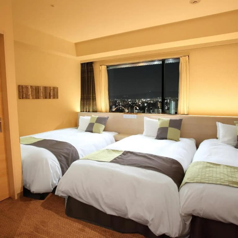 Keihan Kyobashi Grande Hotel - photo 42