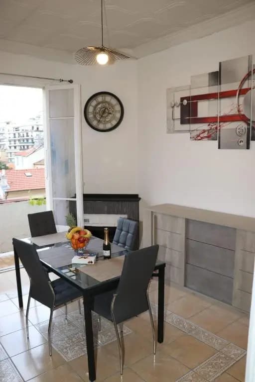 Maison au calme de 2 pièces - main photo