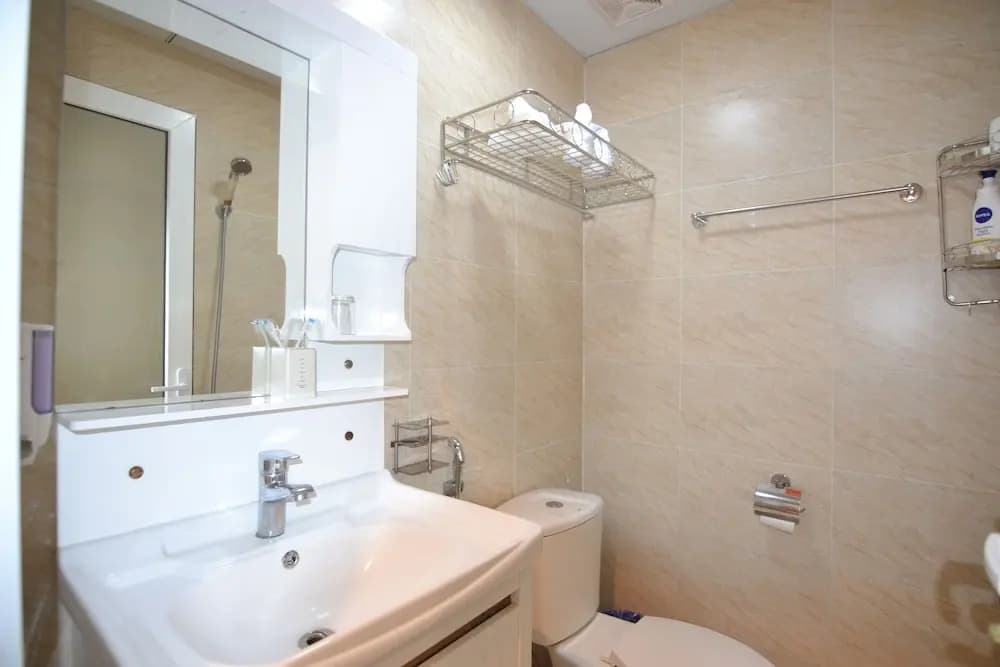 The Crystal Apartment - photo 10
