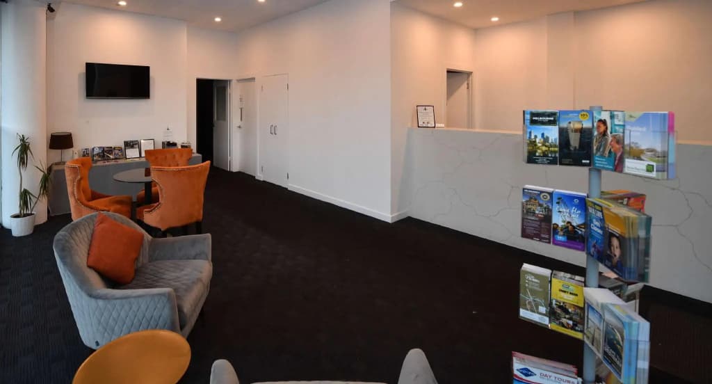 St Kilda Central Apartment Hotel - photo 13