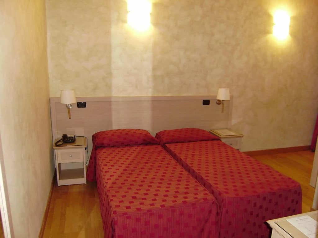 Hotel Galileo - photo 2
