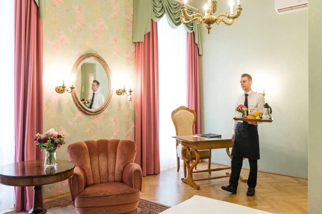 Hotel Regina - photo 22