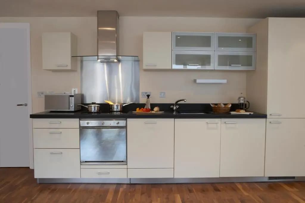 Marlin Apartments Canary Wharf - photo 20