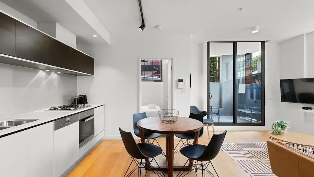 District Apartments Fitzroy - photo 18