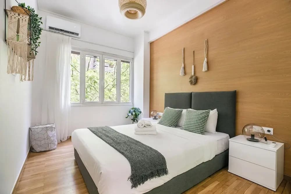 Mellow 2-Bedroom Apartment in Athens - photo 3